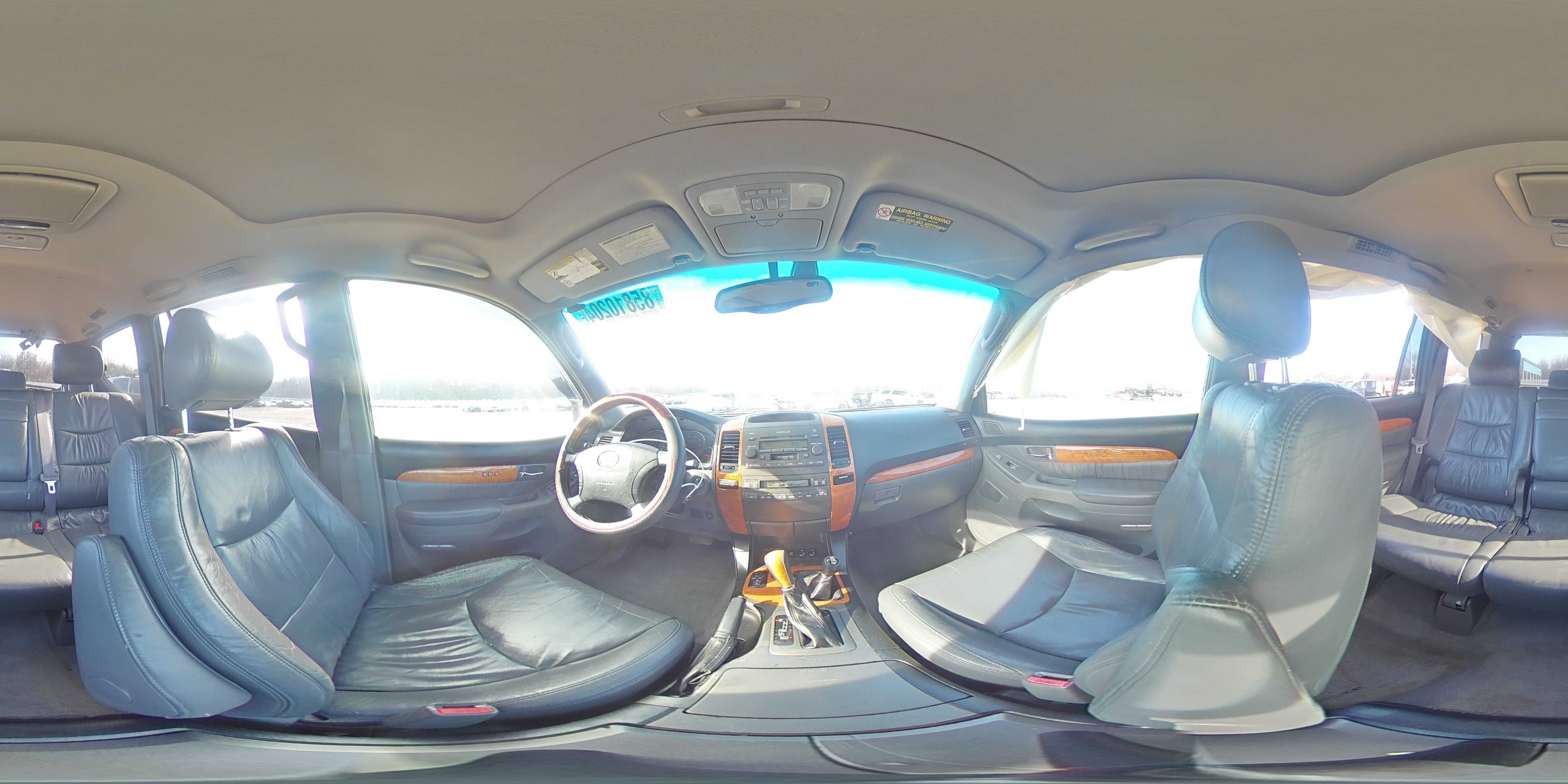 2004 Lexus GX - Image 13