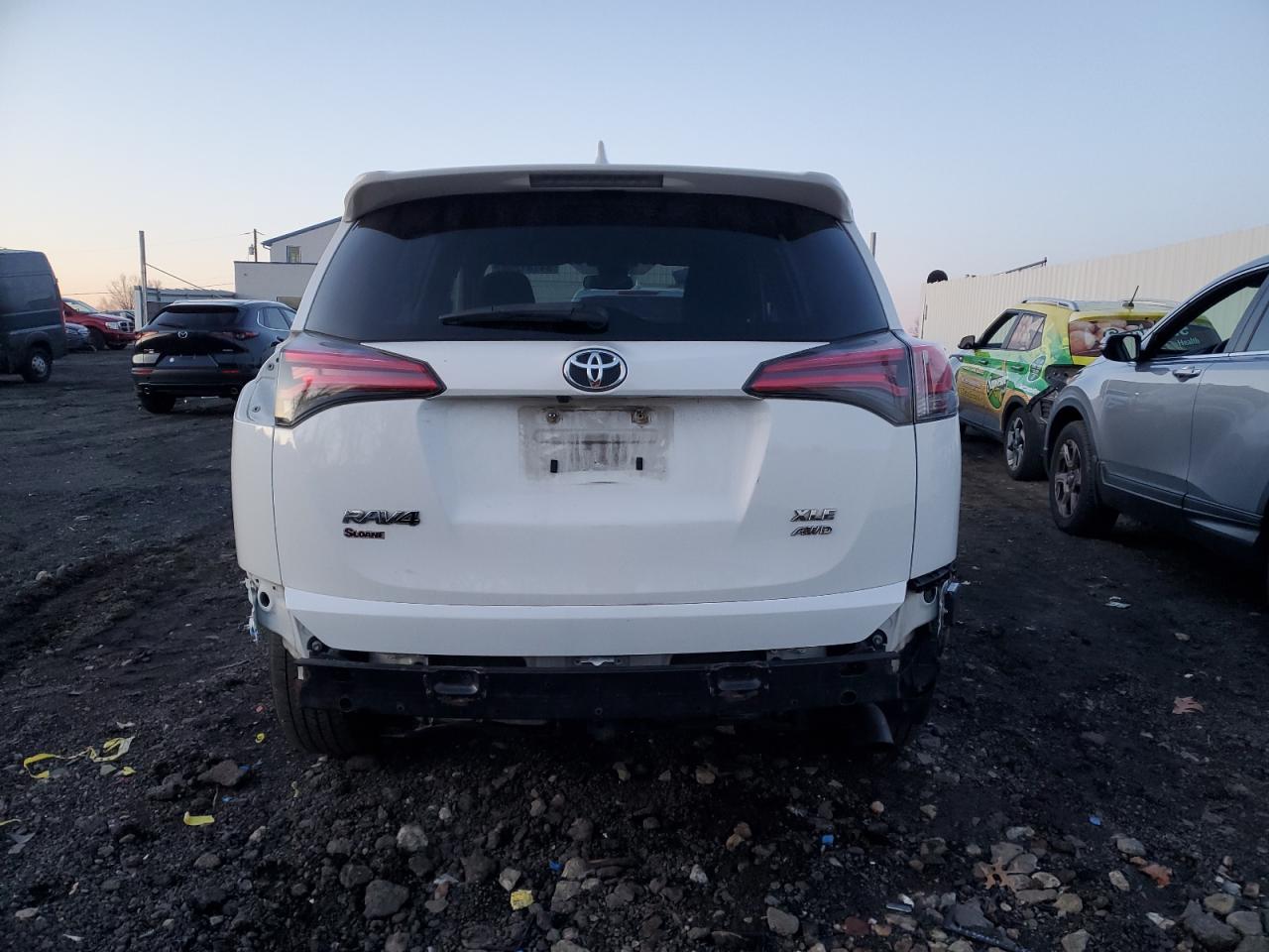 2018 Toyota RAV 4 - Image 6