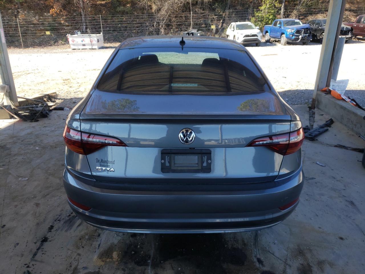 2019 Volkswagen Jetta - Image 6