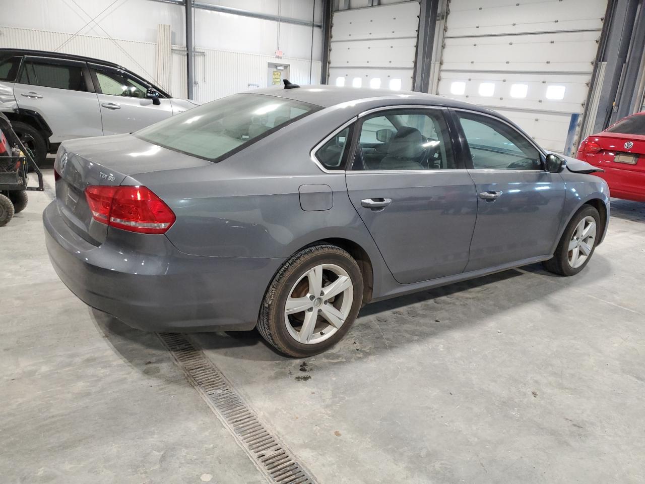 VIN 1VWBN7A38DC108699 2013 VOLKSWAGEN PASSAT no.3