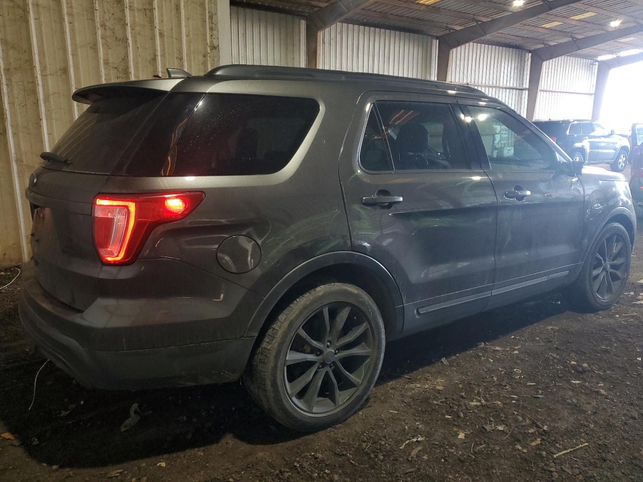 2017 Ford Explorer Xlt VIN: 1FM5K7D86HGA10653 Lot: 81857774