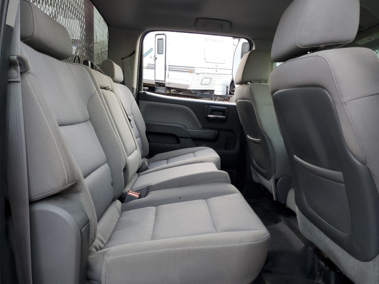2015 Chevrolet Silverado - Image 10