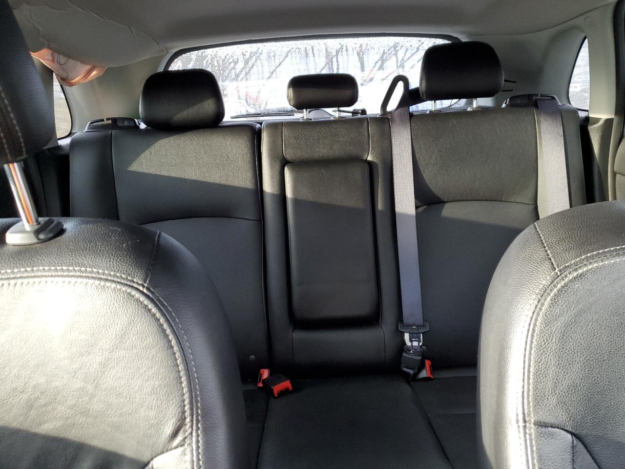 2018 Mitsubishi Outlander - Image 10