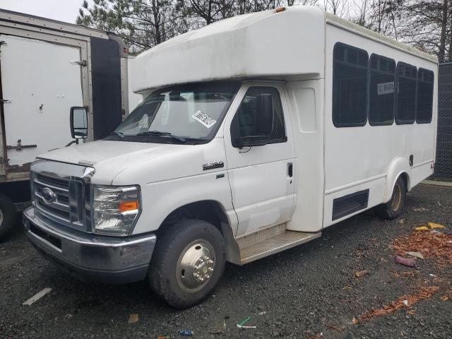 2016 Ford Econoline E350 Super Duty Cutaway Van