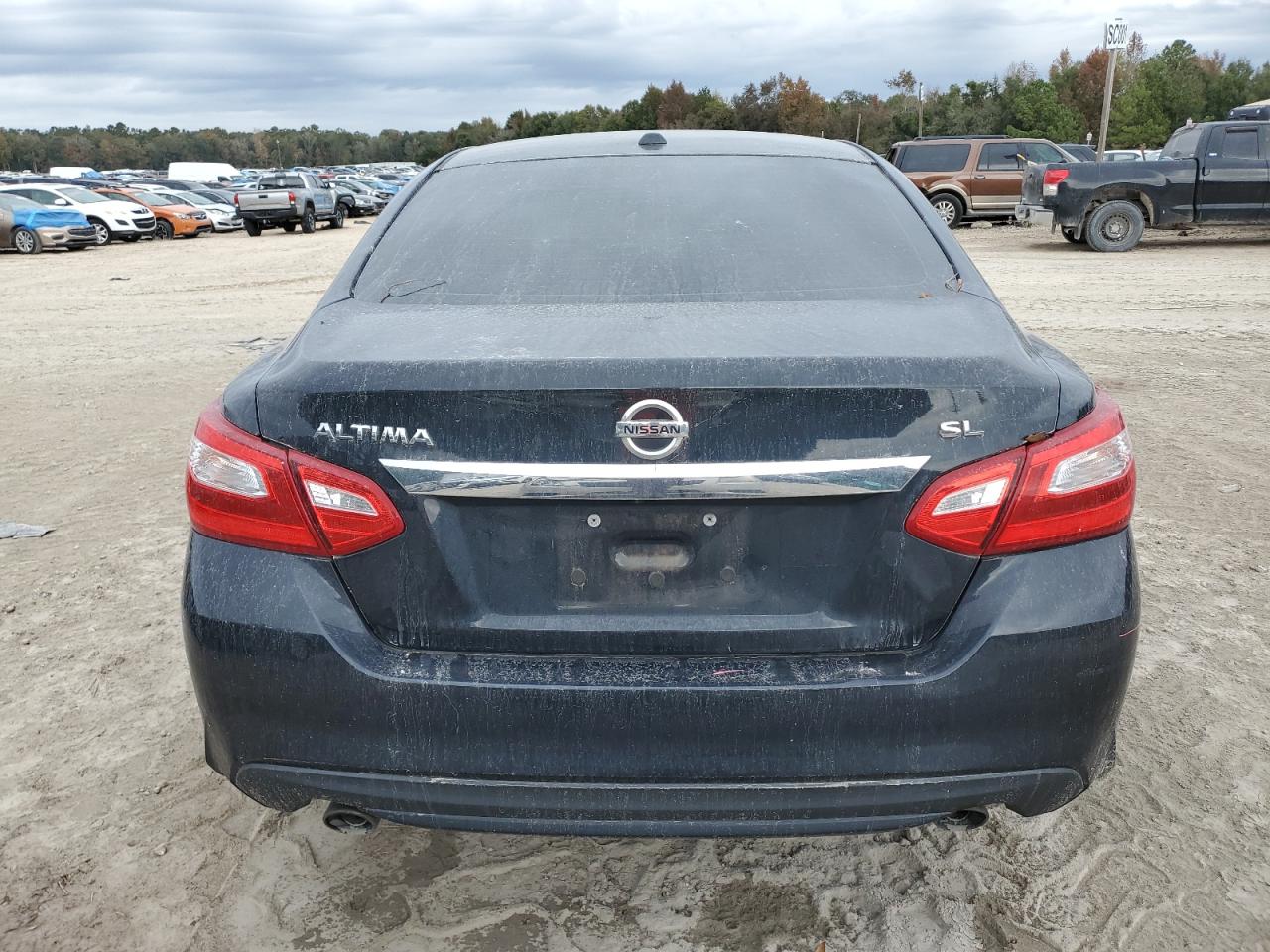 2017 Nissan Altima - Image 6