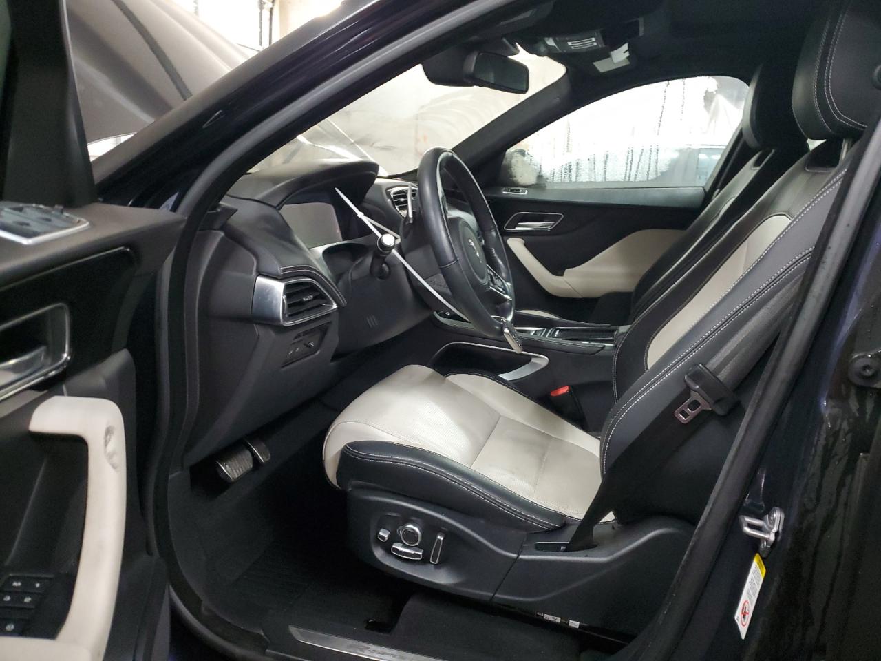 2018 Jaguar F-Pace - Image 7