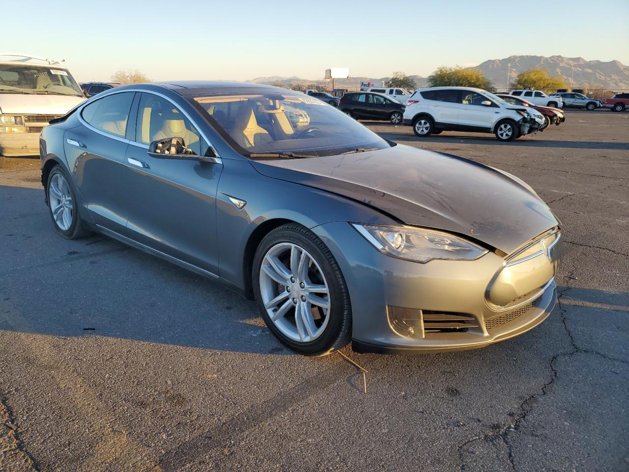 VIN 5YJSA1AG6DFP08770 2013 TESLA MODEL S no.4