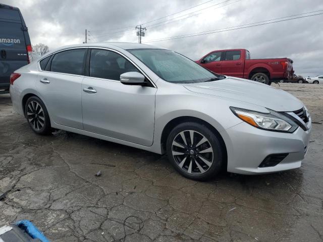  NISSAN ALTIMA 2018 Srebrny