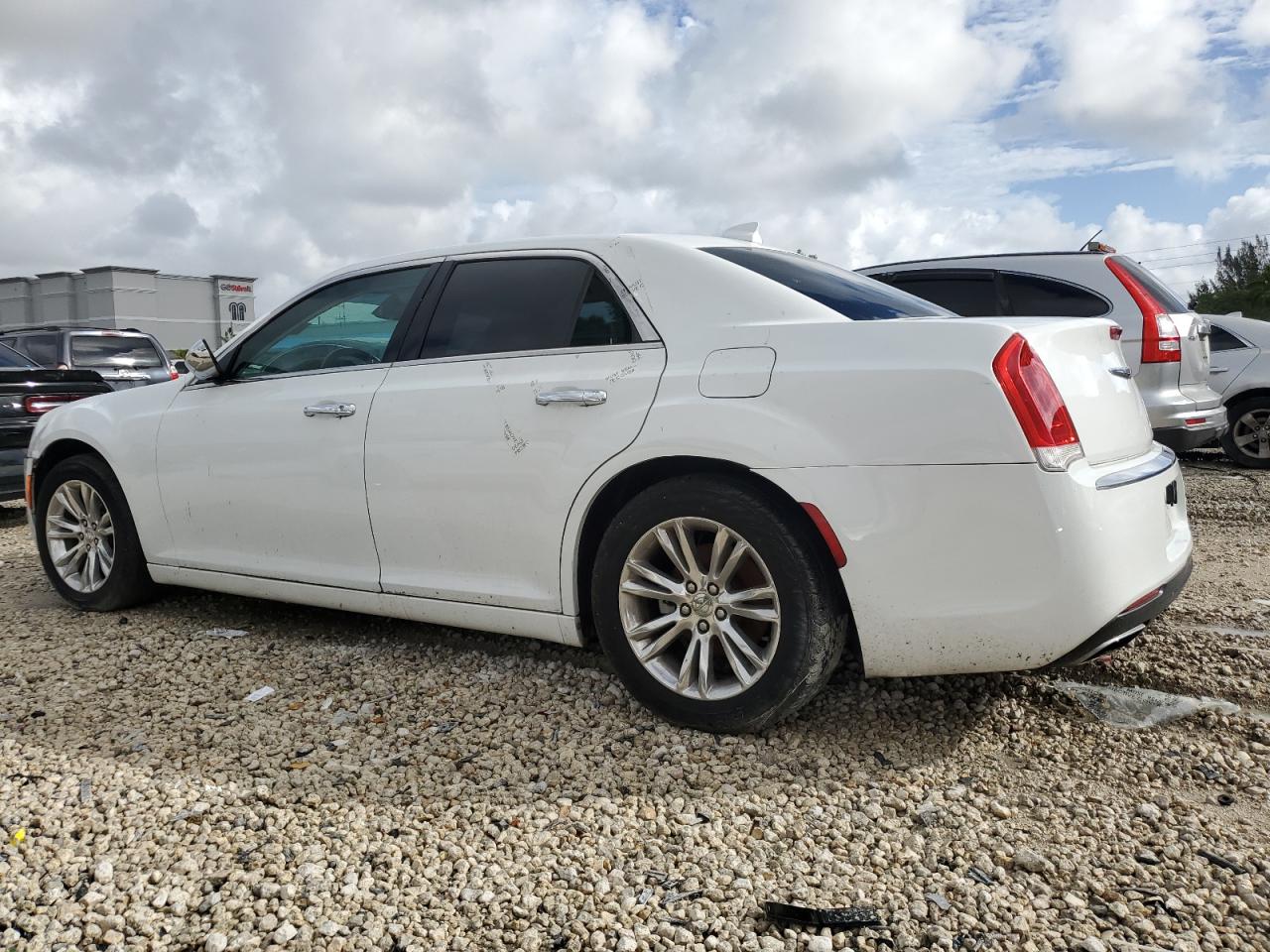 VIN 2C3CCAEG7GH298413 2016 CHRYSLER 300 no.2