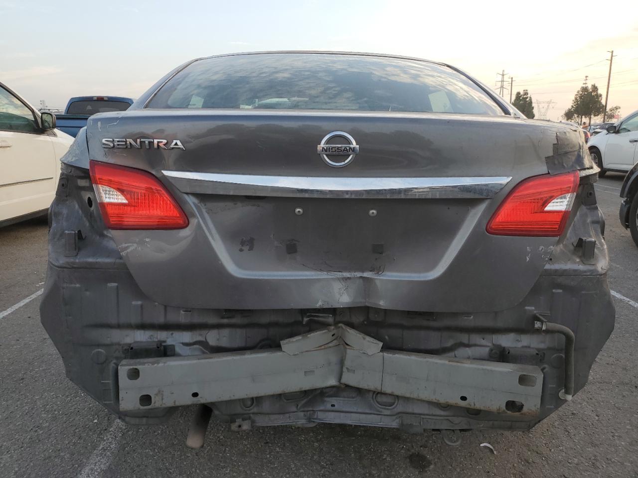 VIN 3N1AB7AP1JY343655 2018 NISSAN SENTRA no.6