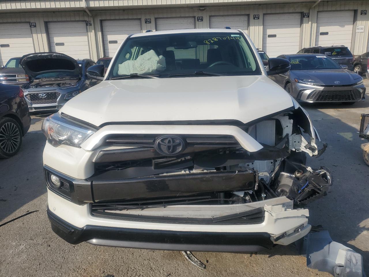 2020 Toyota 4Runner - Image 5