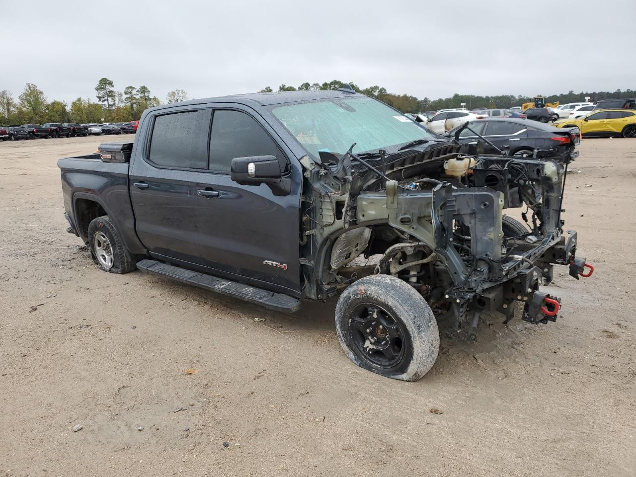 2020 GMC Sierra - Image 4