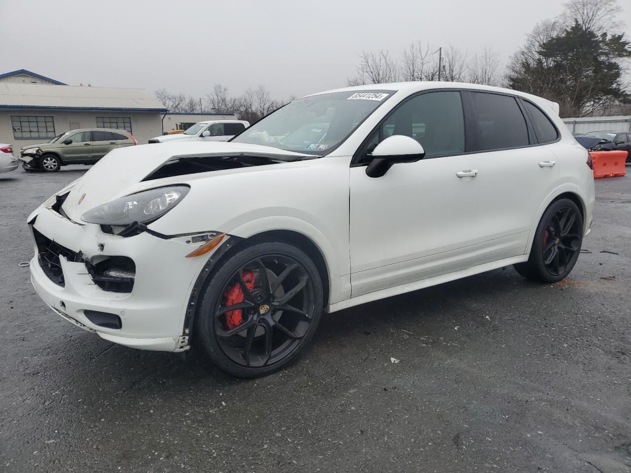 2014 PORSCHE CAYENNE