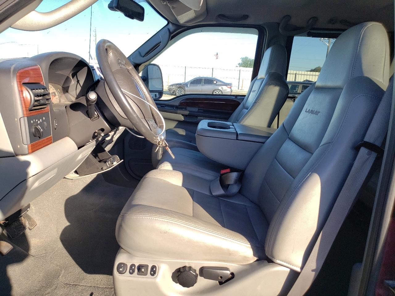 2007 Ford F350 - Image 7