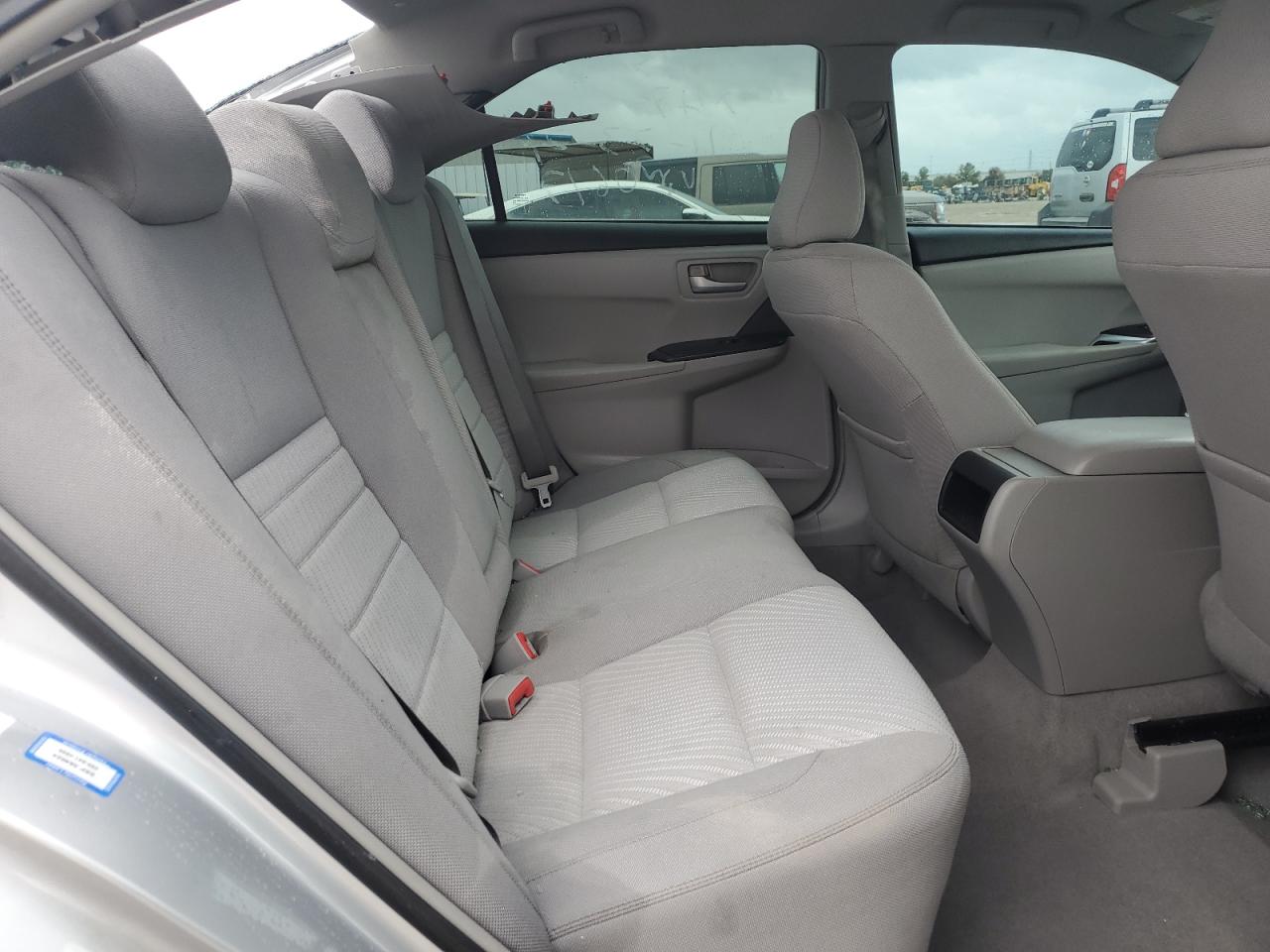2015 Toyota Camry - Image 10