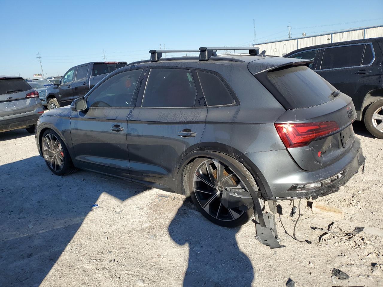 VIN WA1B4AFY7R2008656 2024 AUDI SQ5 no.2