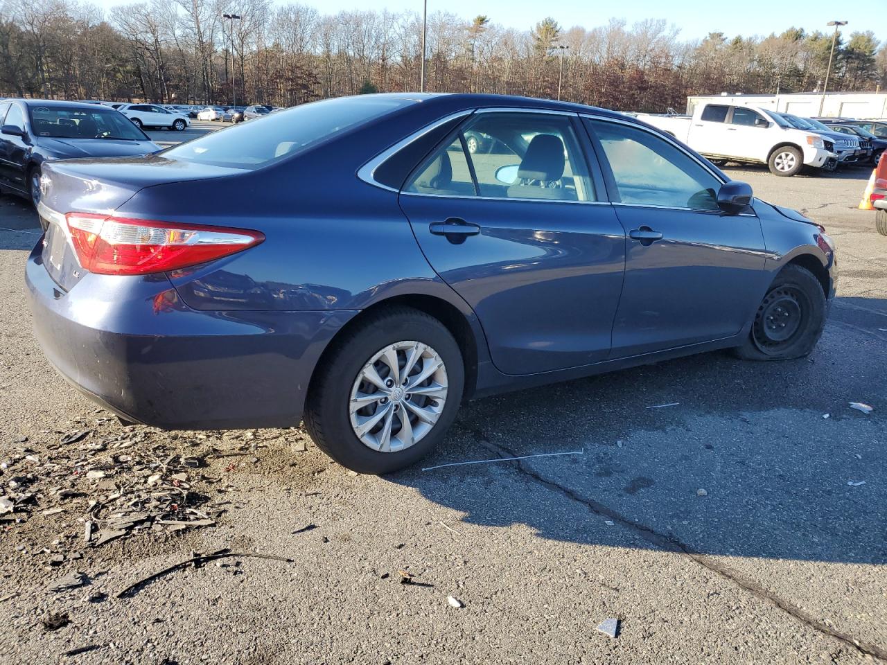 VIN 4T4BF1FK0GR523223 2016 TOYOTA CAMRY no.3