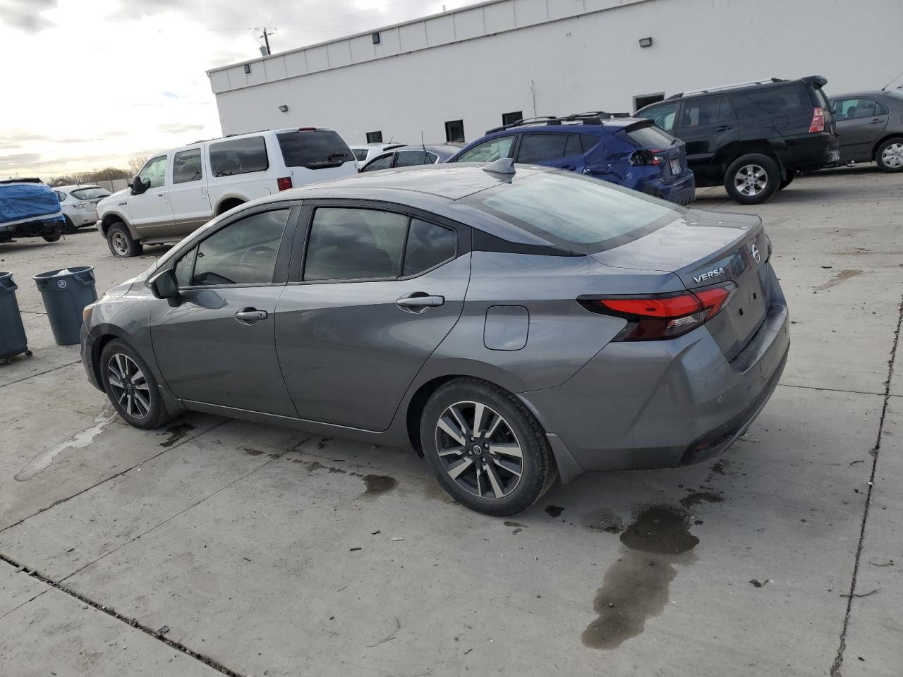 2020 Nissan Versa - Image 2