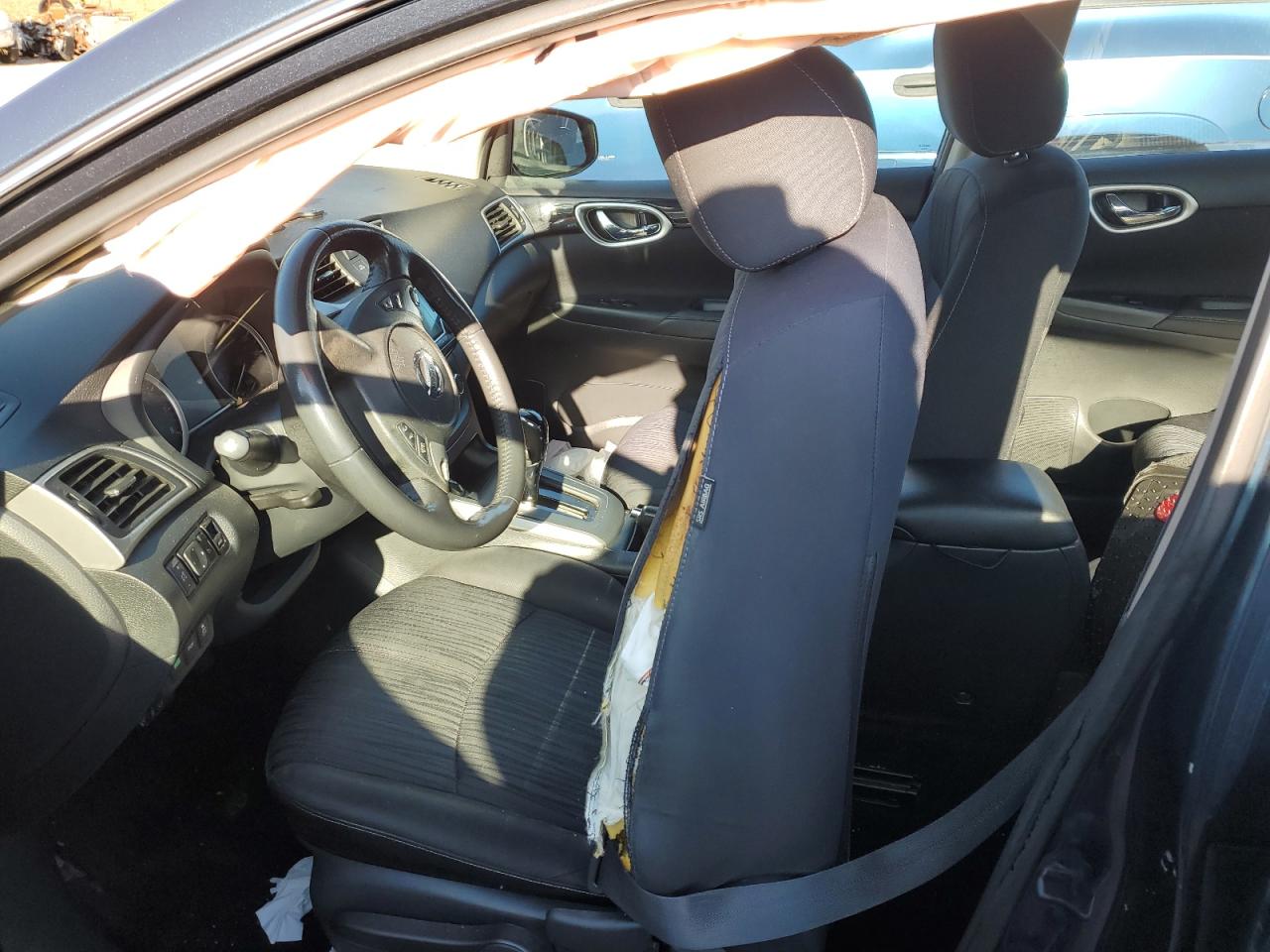 2016 Nissan Sentra - Image 7