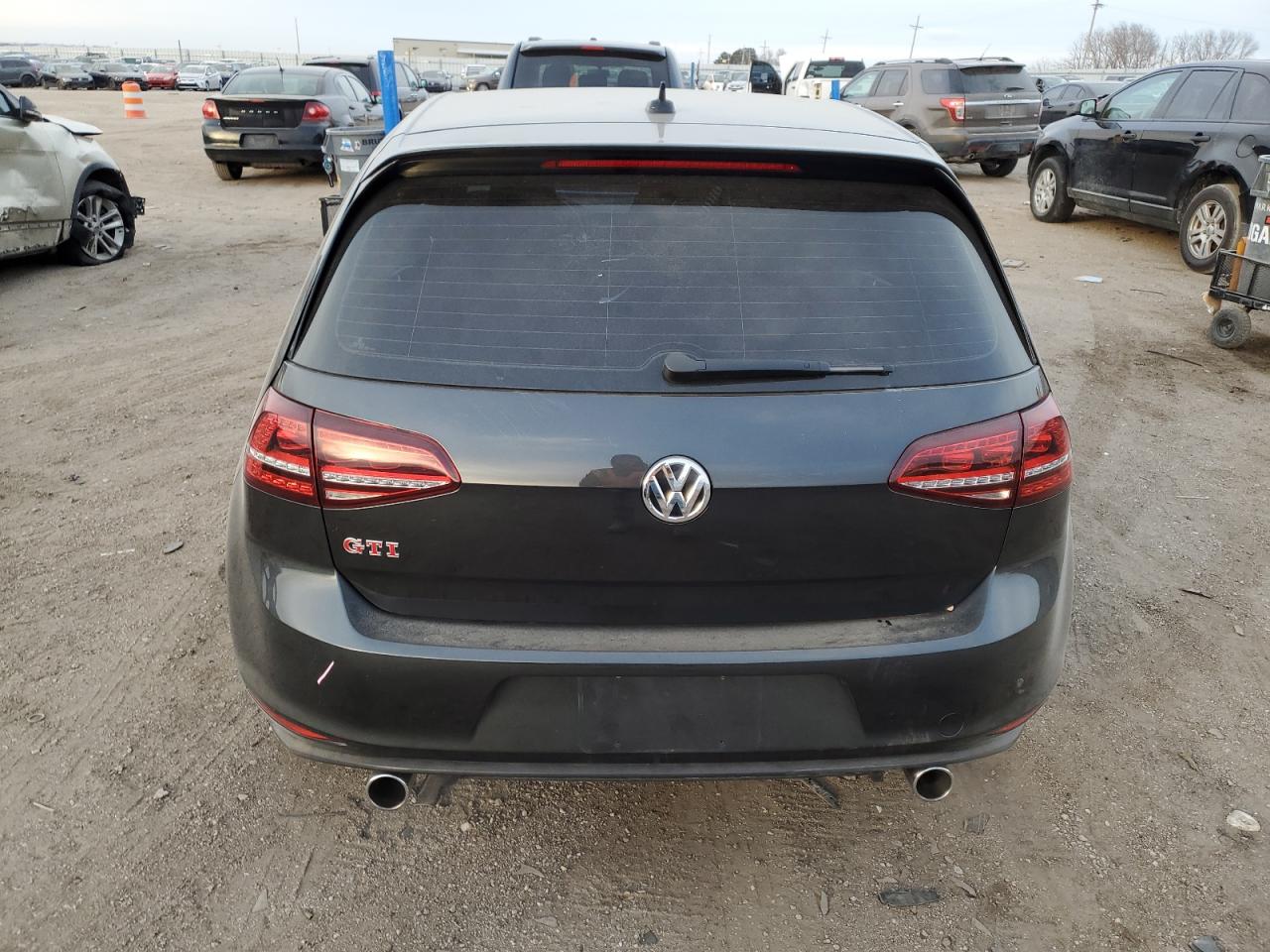 2017 Volkswagen GTI - Image 6