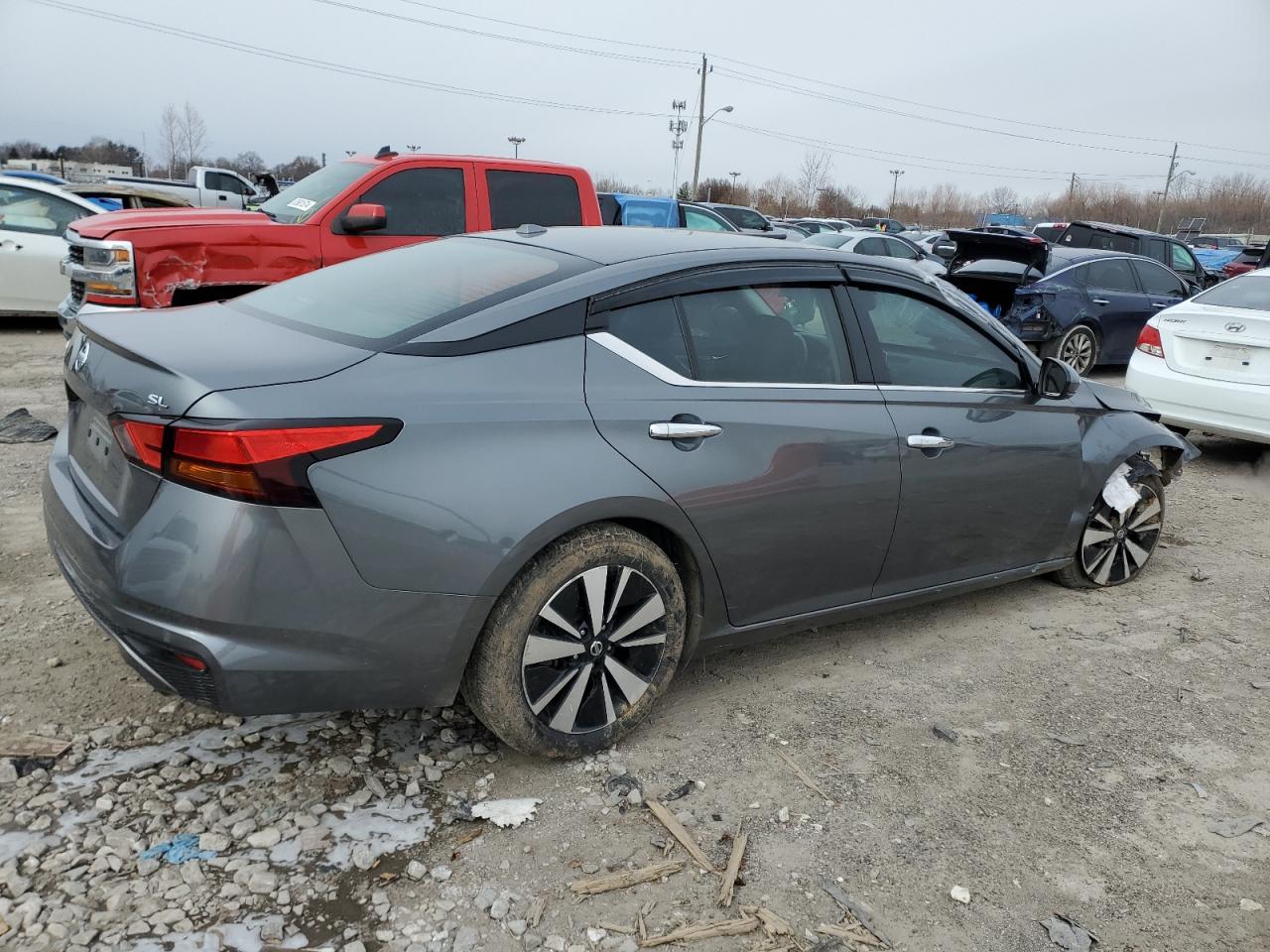 2019 Nissan Altima - Image 3