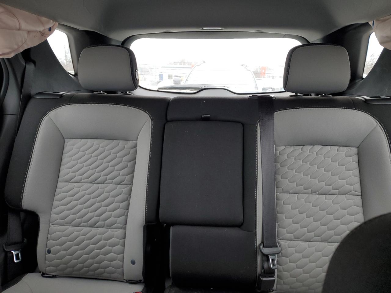 2020 Chevrolet Equinox - Image 10