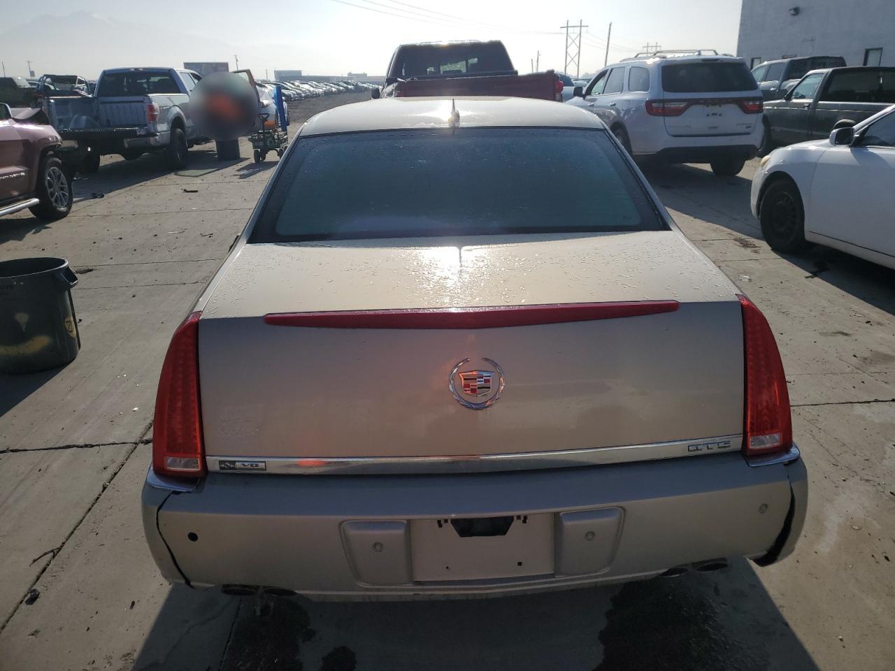 2008 Cadillac DTS - Image 6