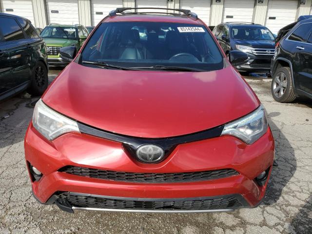 Parquets TOYOTA RAV4 2017 Czerwony