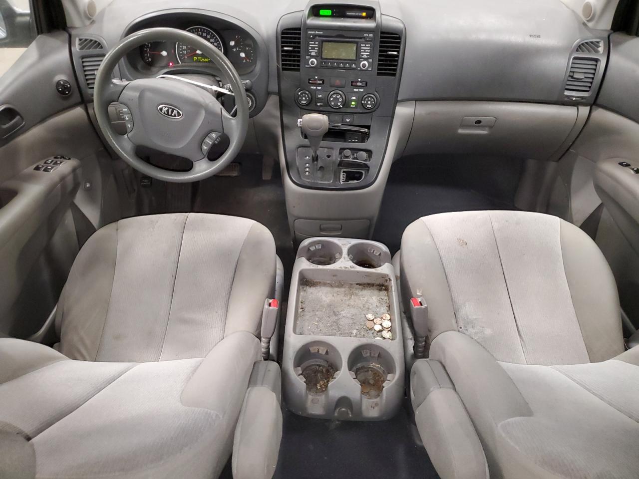 2012 Kia Sedona - Image 8