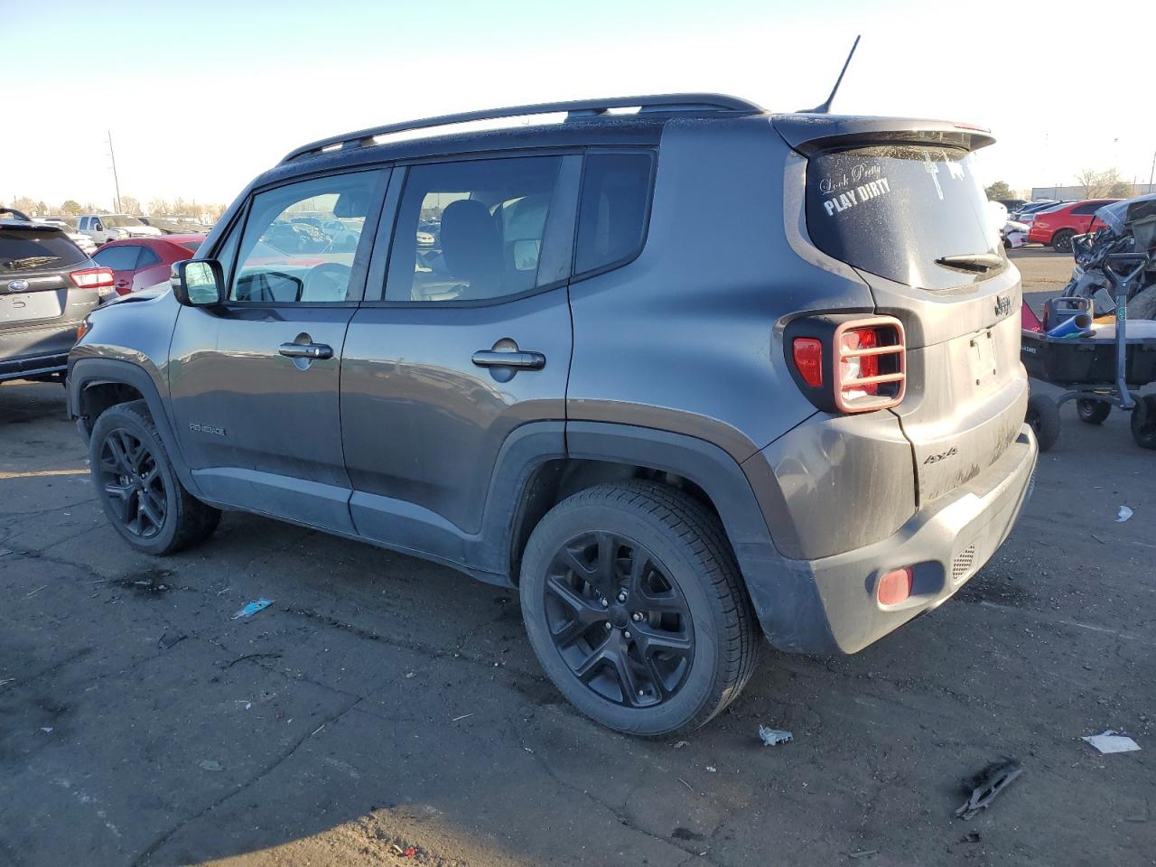 VIN ZACCJBBT8GPC87525 2016 JEEP RENEGADE no.2