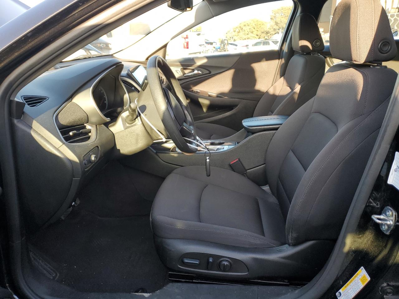 2022 Chevrolet Malibu - Image 7