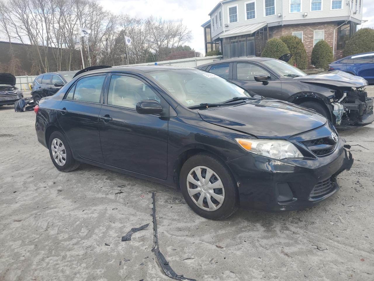 VIN 2T1BU4EE5DC036724 2013 TOYOTA COROLLA no.4