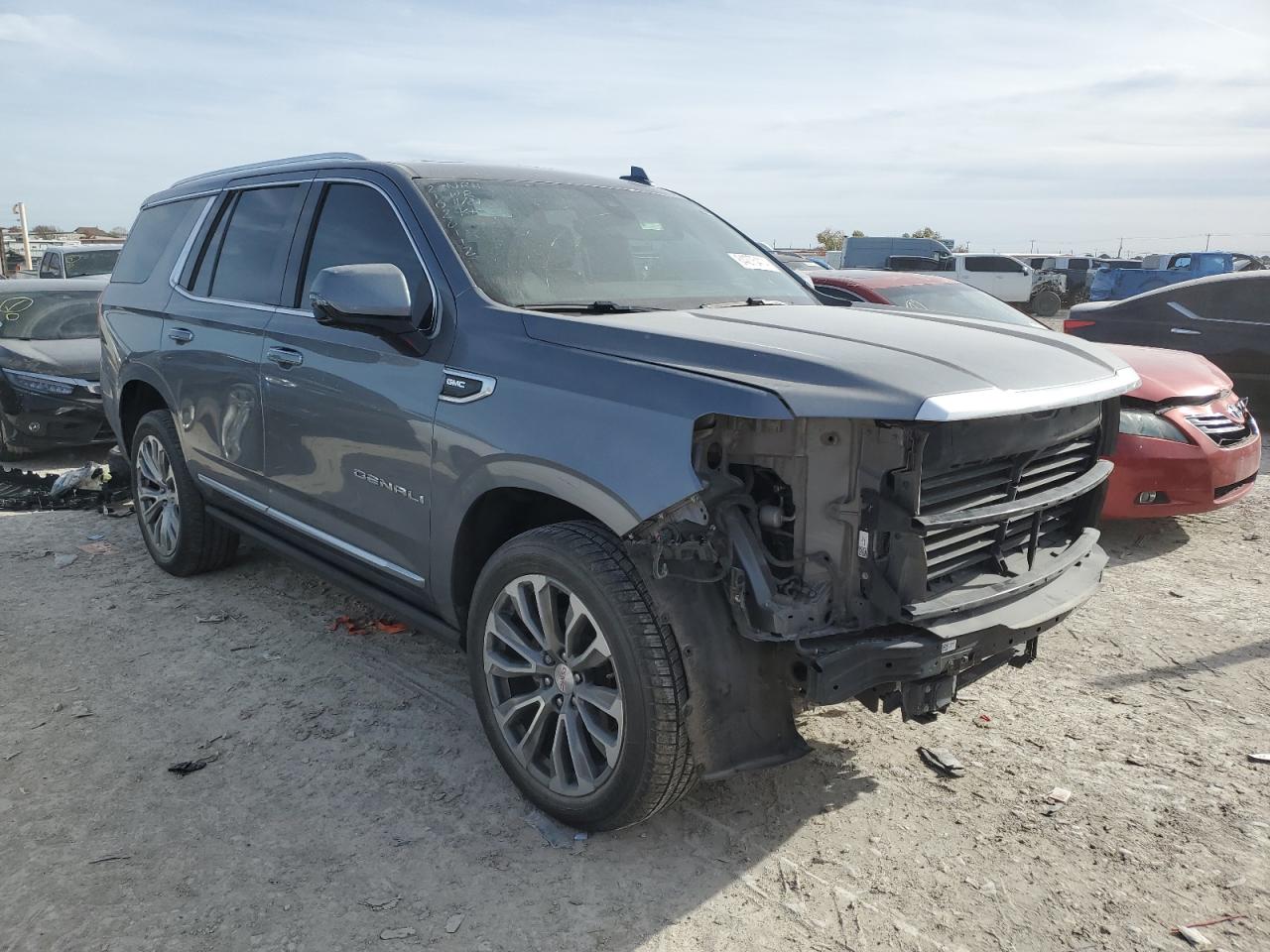 2021 GMC Yukon - Image 4
