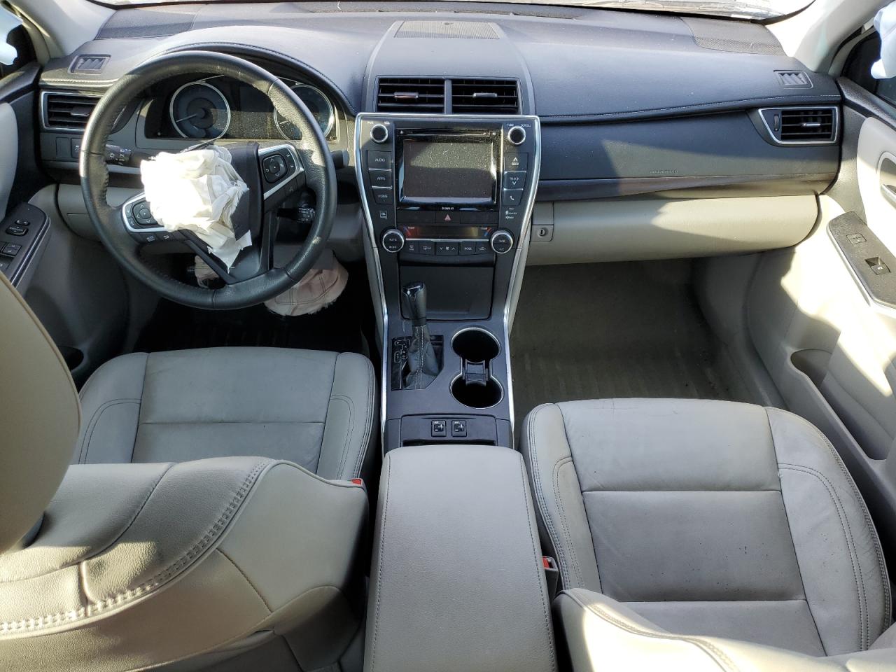 2017 Toyota Camry - Image 8