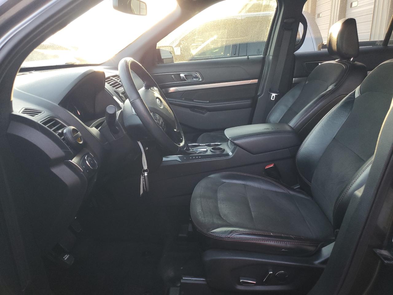 2018 Ford Explorer - Image 7