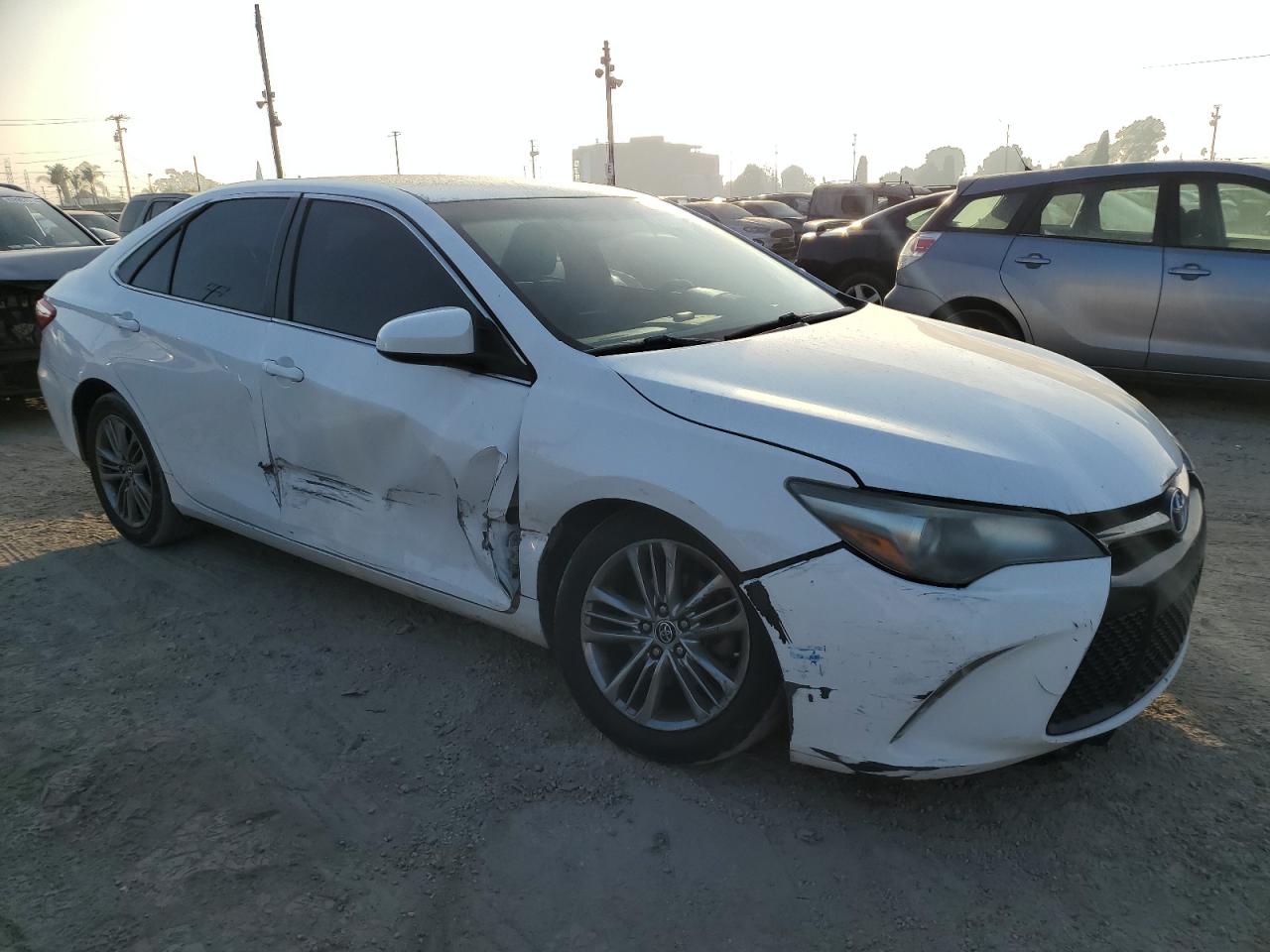 VIN 4T1BF1FK1FU914308 2015 TOYOTA CAMRY no.4