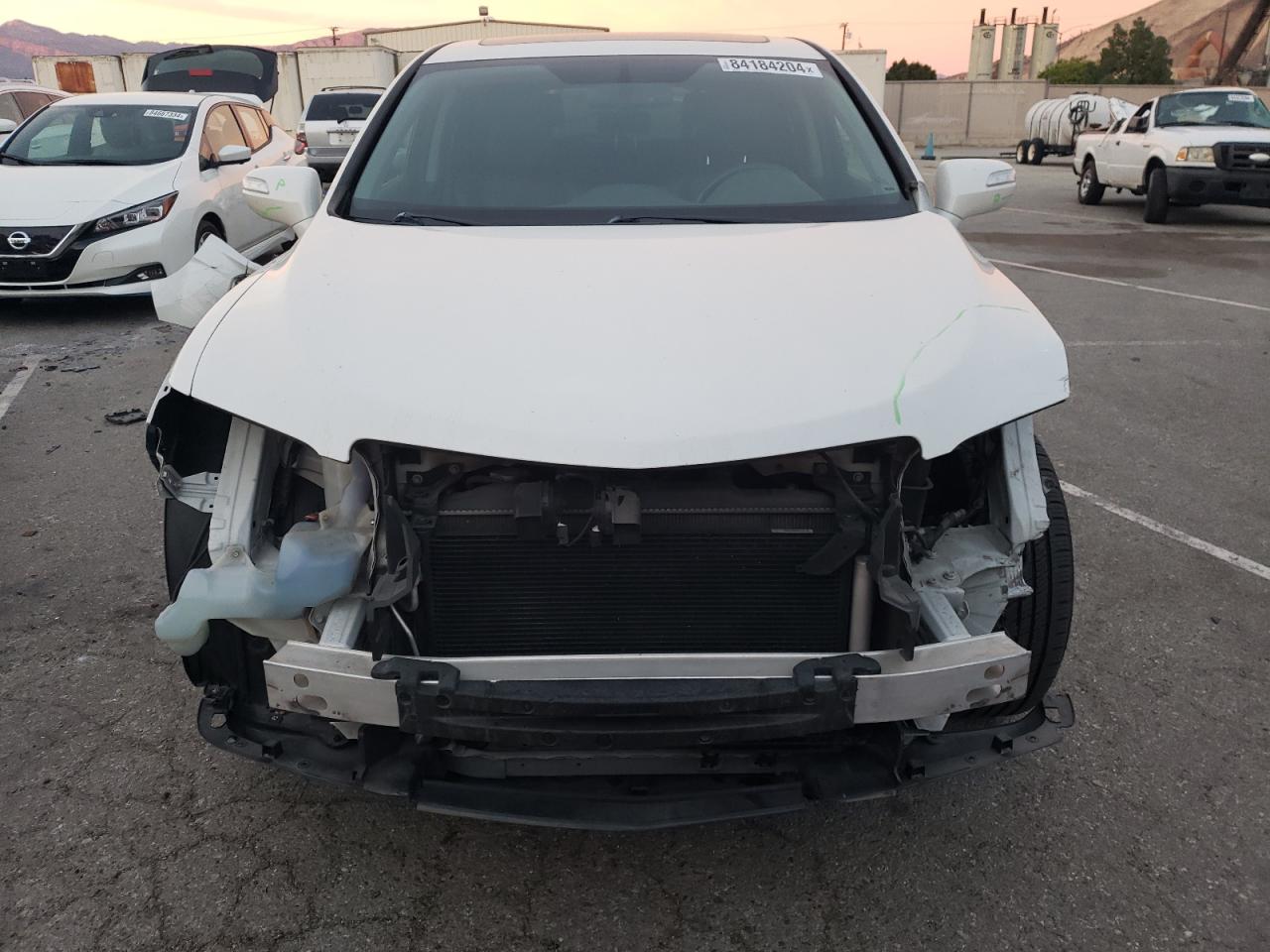 VIN 5J8TB3H30JL008821 2018 ACURA RDX no.5