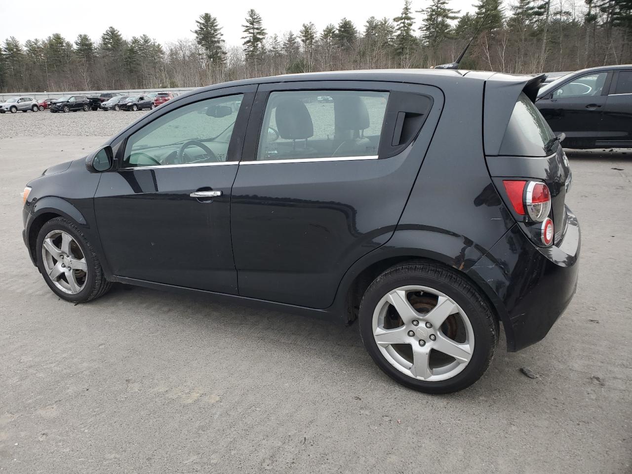 VIN 1G1JE6SB6D4255704 2013 CHEVROLET SONIC no.2