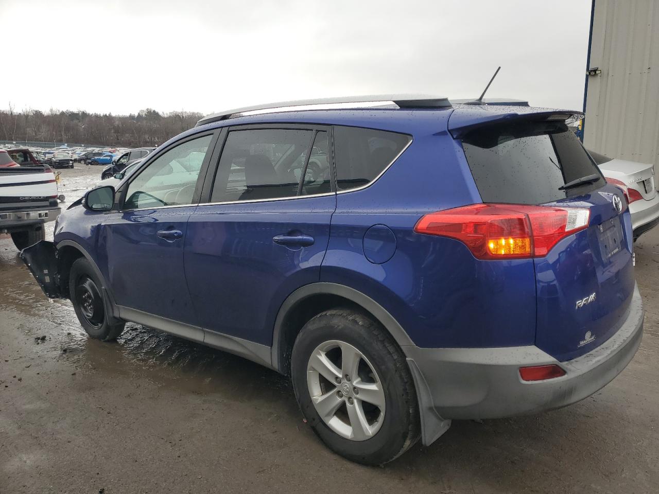 VIN 2T3RFREV9EW185814 2014 TOYOTA RAV4 no.2