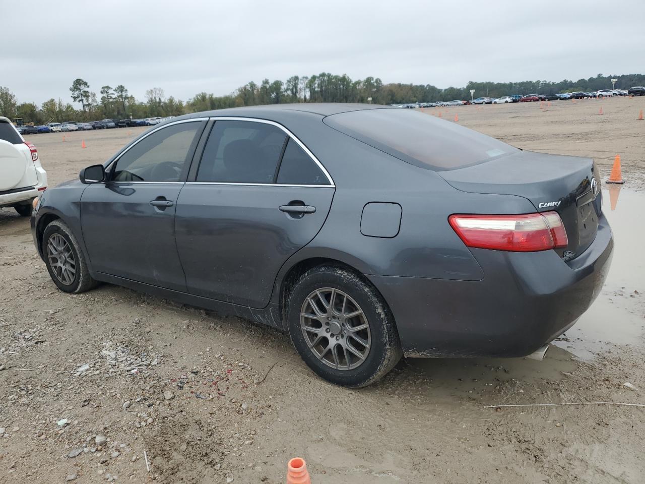 2007 Toyota Camry - Image 2
