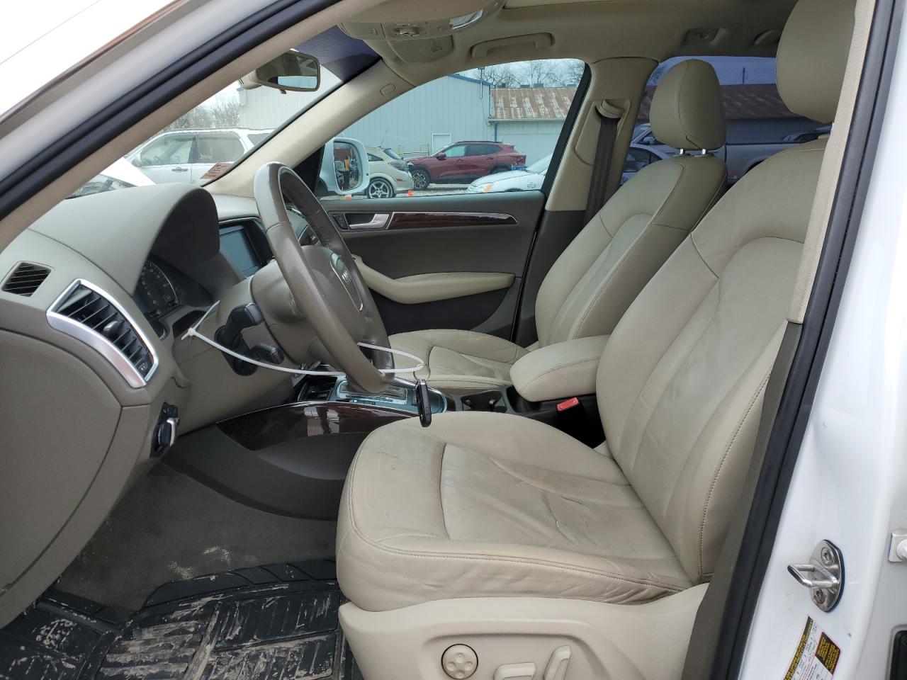 2011 Audi Q5 Premium VIN: WA1CFAFP4BA012570 Lot: 86354864