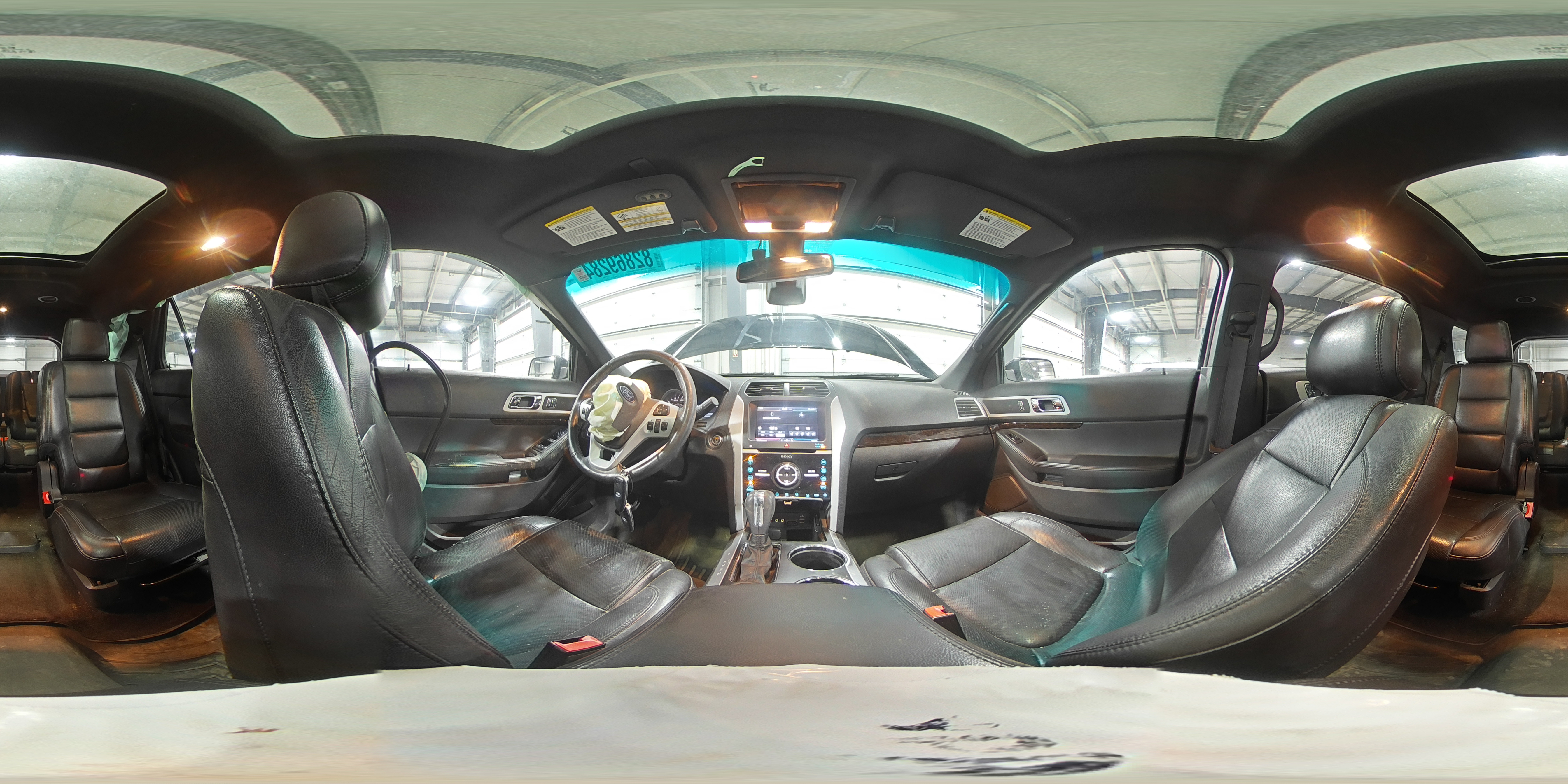 2013 Ford Explorer - Image 16
