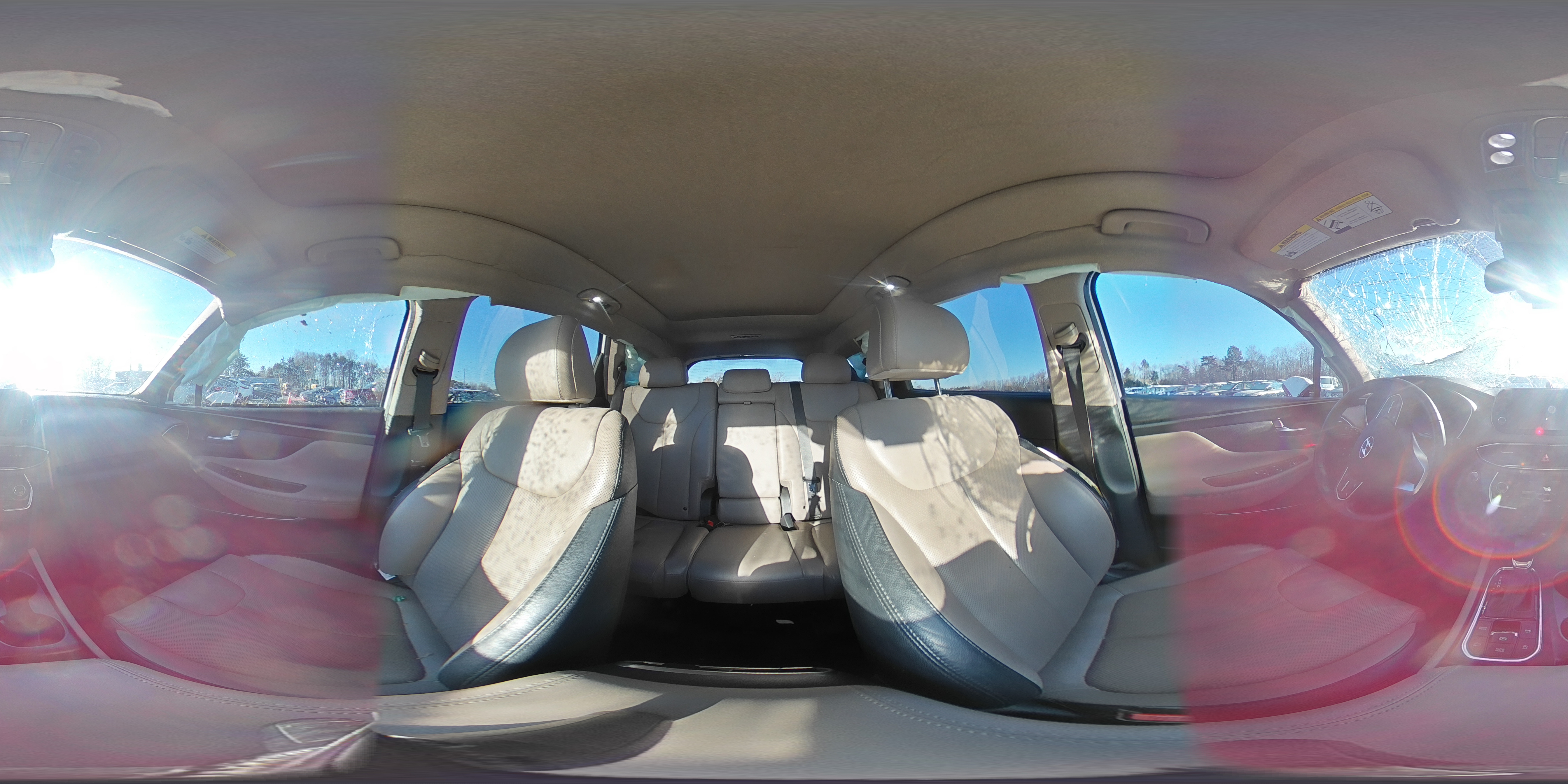 2020 Hyundai Santa Fe - Image 13