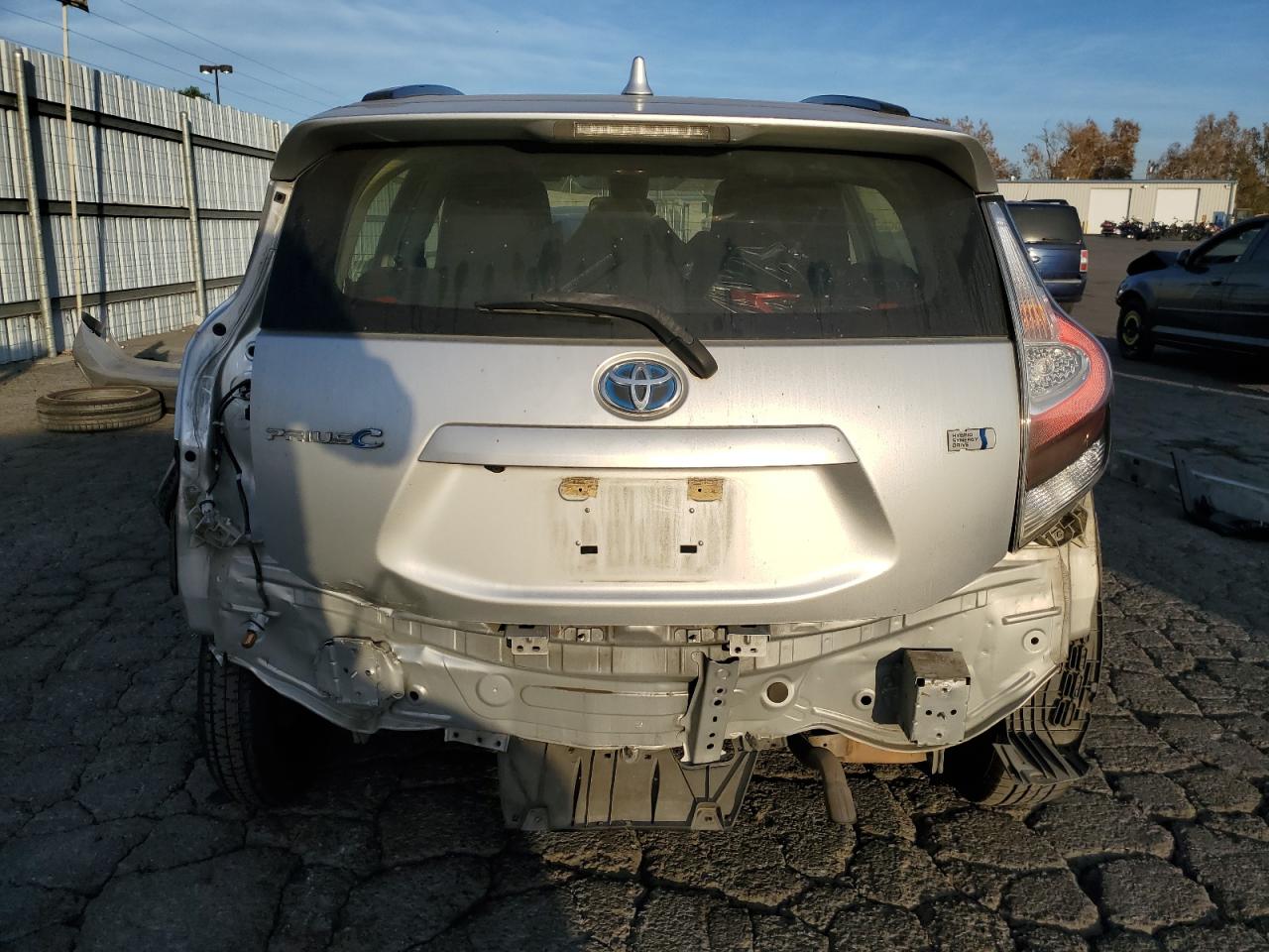 VIN JTDKDTB39J1605023 2018 TOYOTA PRIUS no.6