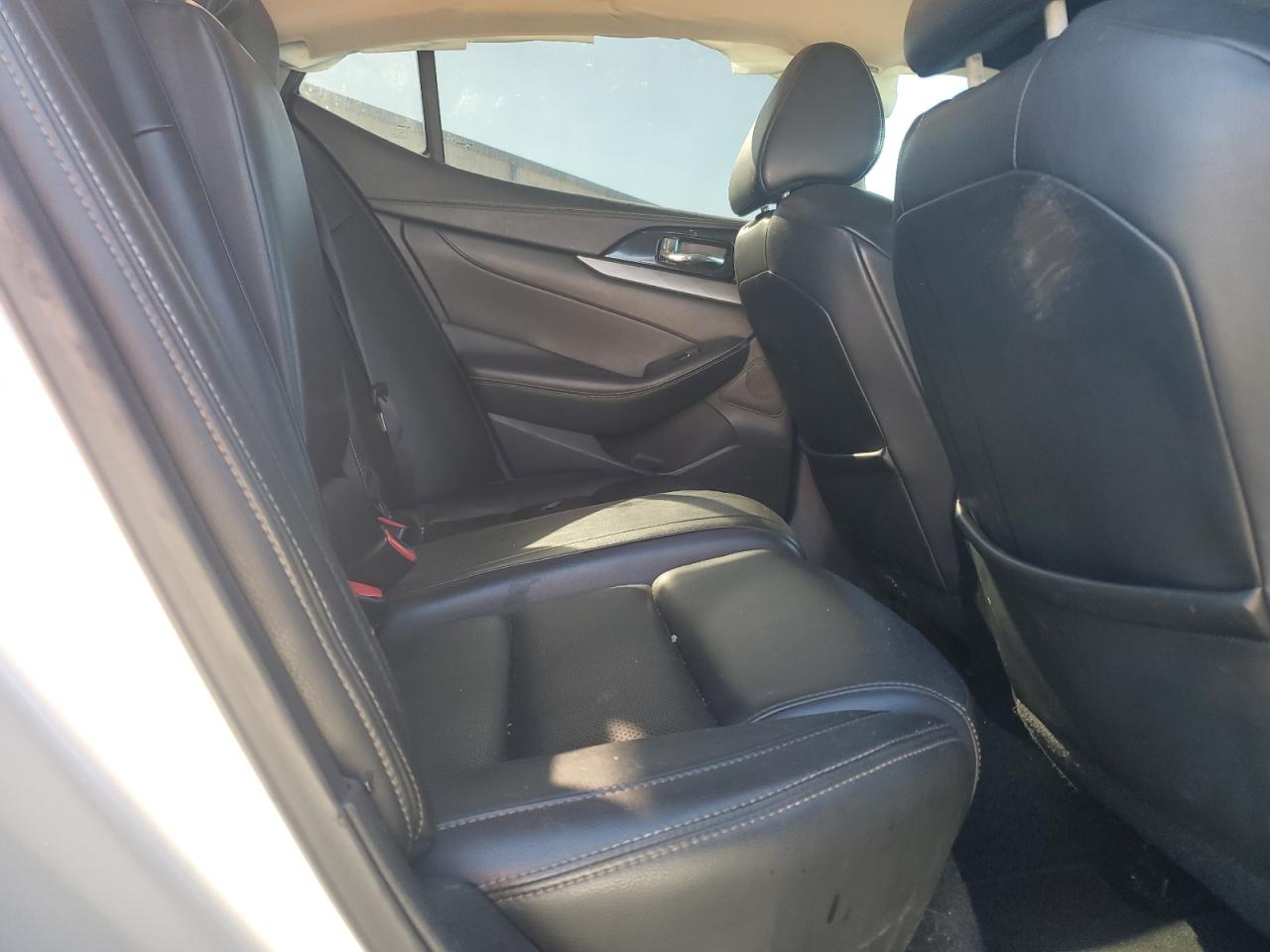 2018 Nissan Maxima - Image 10