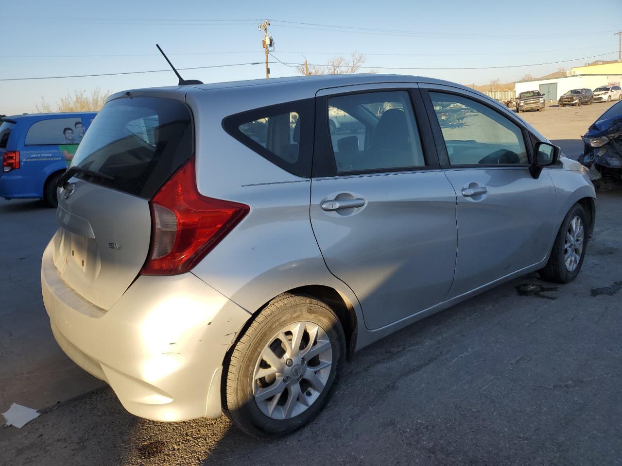 VIN 3N1CE2CP6HL381597 2017 NISSAN VERSA no.3