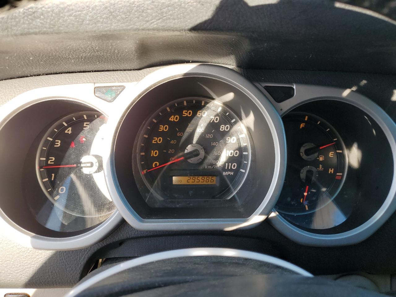 2005 Toyota 4Runner - Image 9