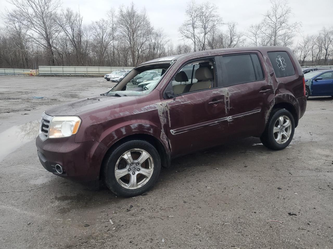 VIN 5FNYF4H4XFB049409 2015 HONDA PILOT no.1