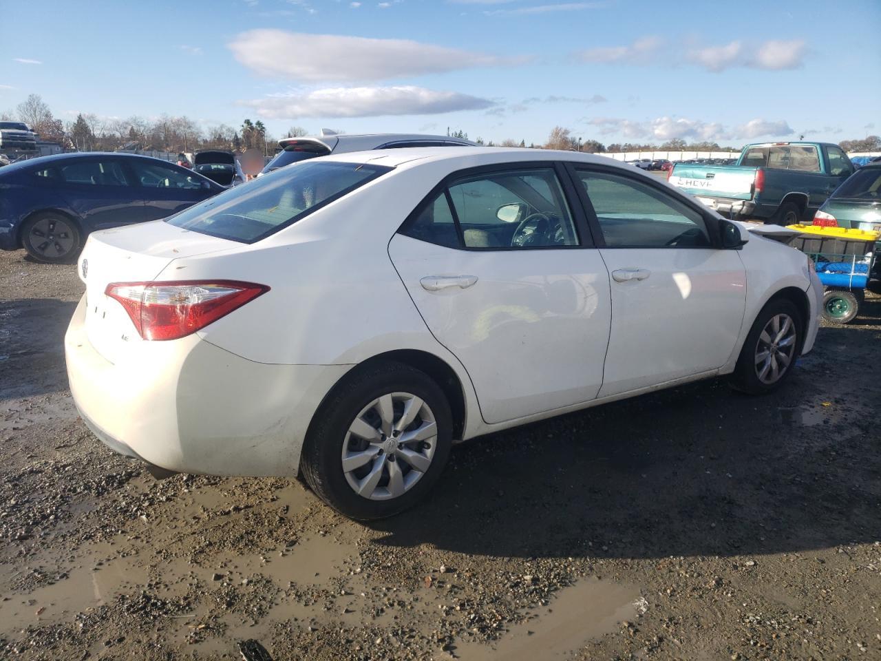 VIN 5YFBURHE5GP495524 2016 TOYOTA COROLLA no.3