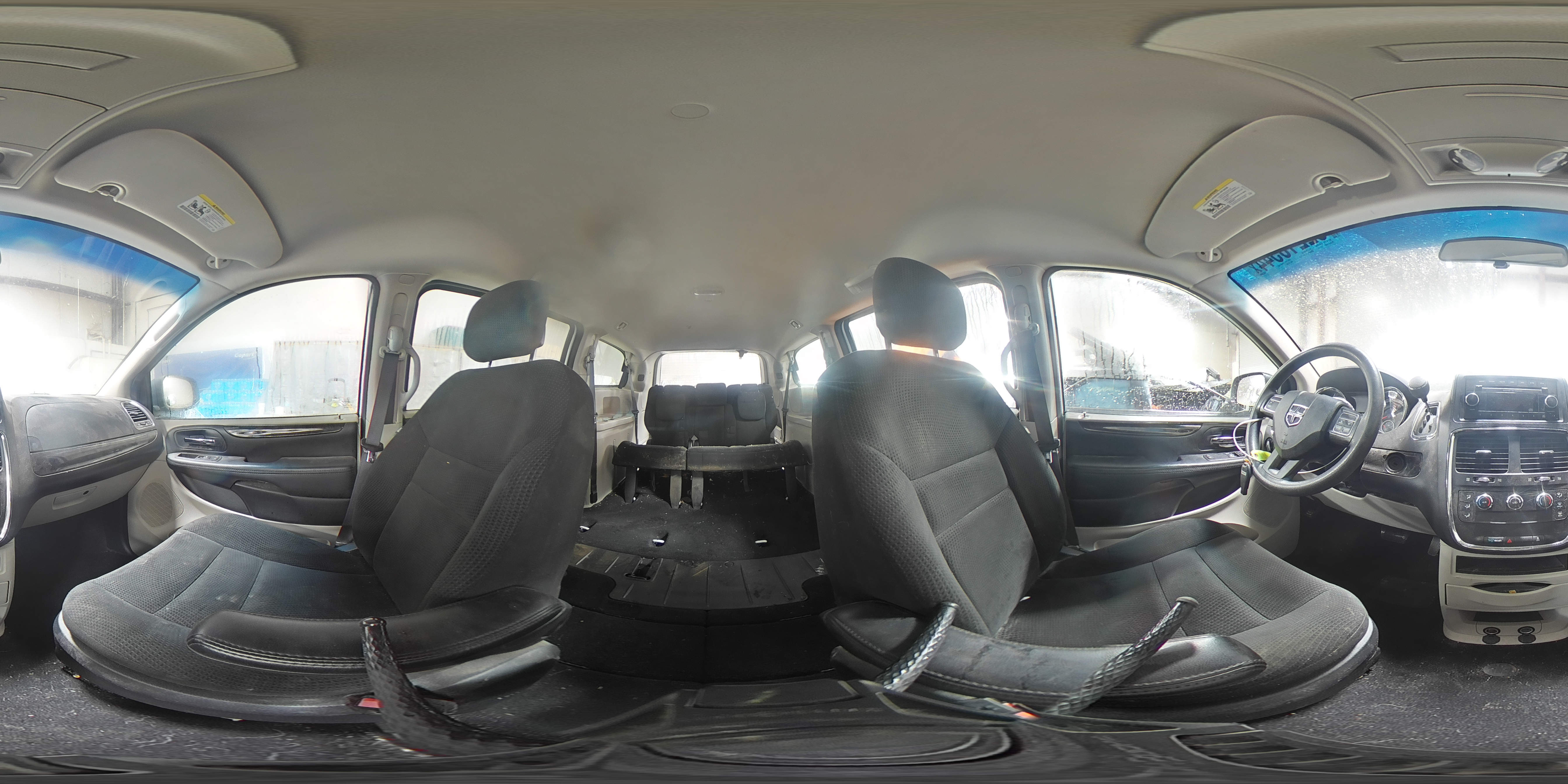 2016 Dodge Caravan - Image 15